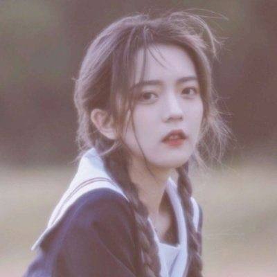 桌思游想箱女下载